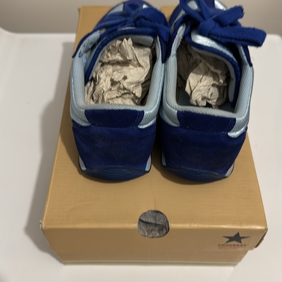 Converse Size 9 - Picture 4 of 7